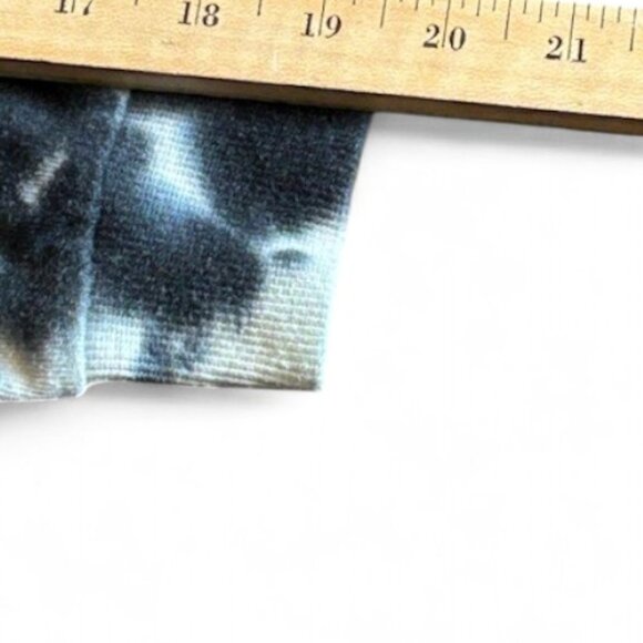 Tie Dye Skull Sweatshirt No Boundaries XS - Picture 9 of 9